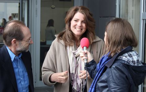 Meteorologists Alex Hill and Heather Reid at the centre of media attention on Thursday - Photo: ShetNews