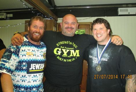 Shetland strongman Dhanni Moar (right) with his coach Bryan Pearson and competitor Rob Frampton.