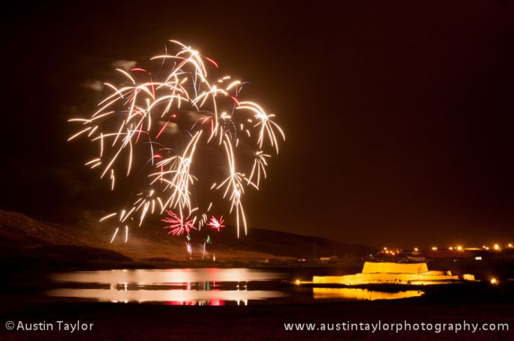 Thousands came out on 3 November 2012 to enjoy the last Lerwick fireworks display - Photo: Austin Taylor