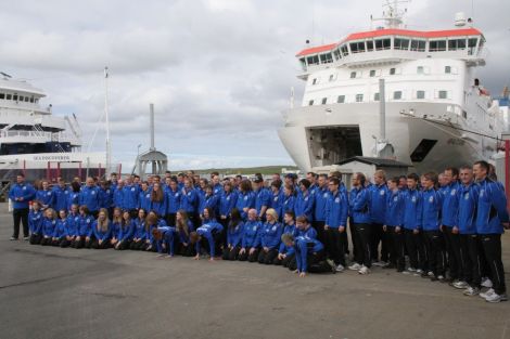 Team Shetland ahead of their departure on Wednesday evening. Photo: Shetnews/Chris Cope