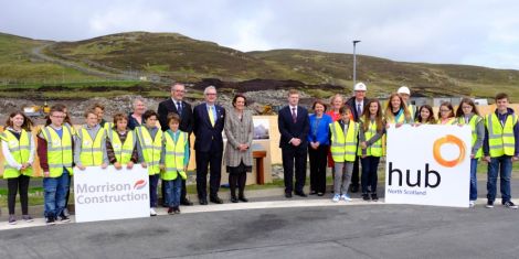 School pupils from S1 at the current Anderson High School also attended the unveiling, joining Angela Constance MSP, councillors and staff from Morrison Construction, hub North Scotland and Shetland Islands Council - Photo: SIC