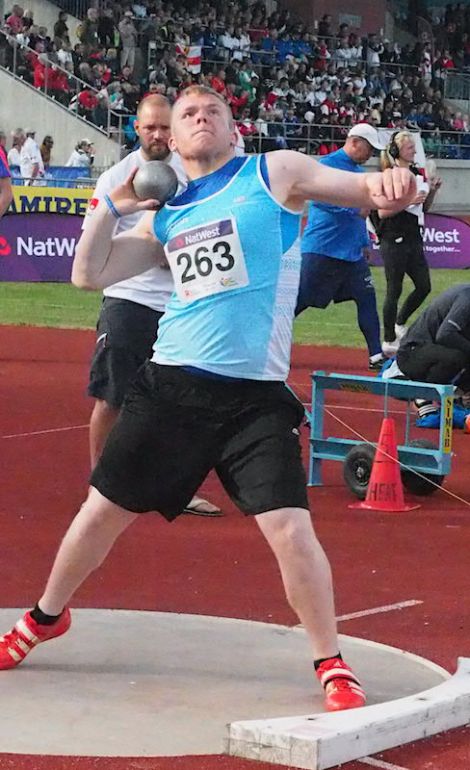 In the shot put Connor McDonald finished in a very credible 5th place. Photo Maurice Staples